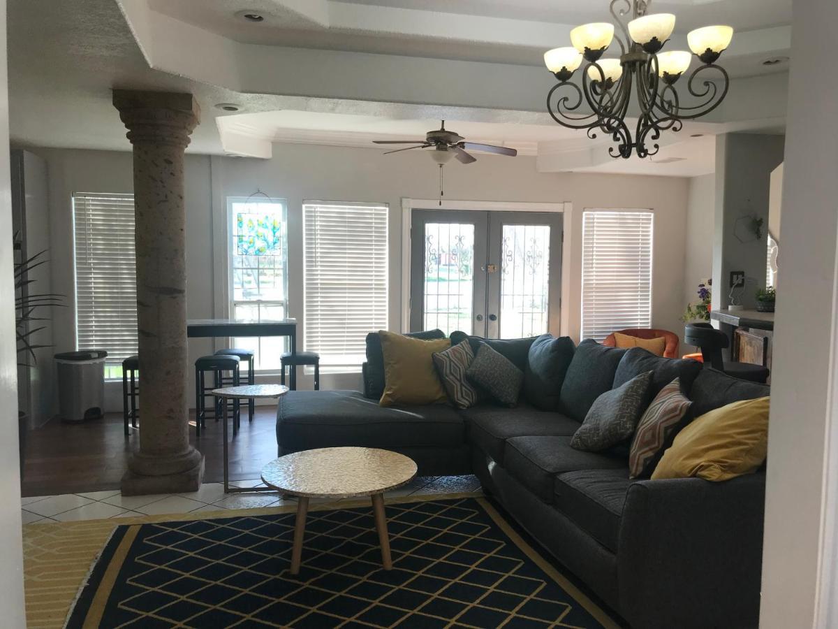 Cheerful 4 Bedroom Home With Pool And Bbq Area With 5Th Bedroom Option Brownsville Exterior photo
