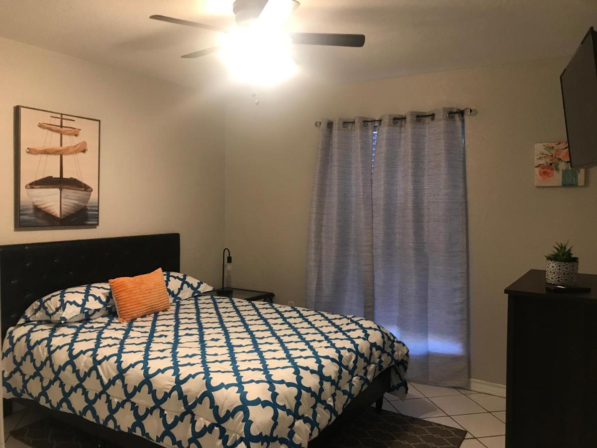Cheerful 4 Bedroom Home With Pool And Bbq Area With 5Th Bedroom Option Brownsville Exterior photo