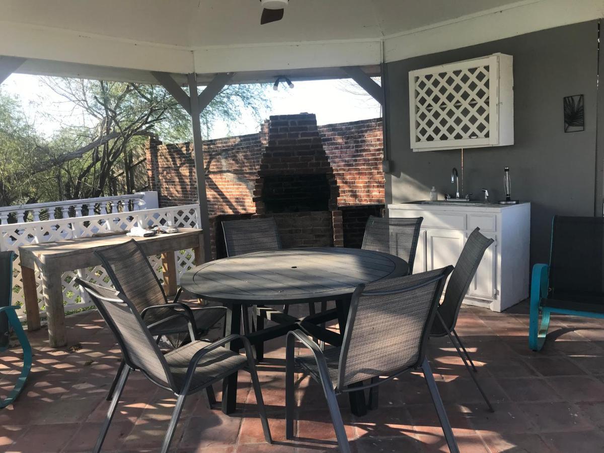 Cheerful 4 Bedroom Home With Pool And Bbq Area With 5Th Bedroom Option Brownsville Exterior photo