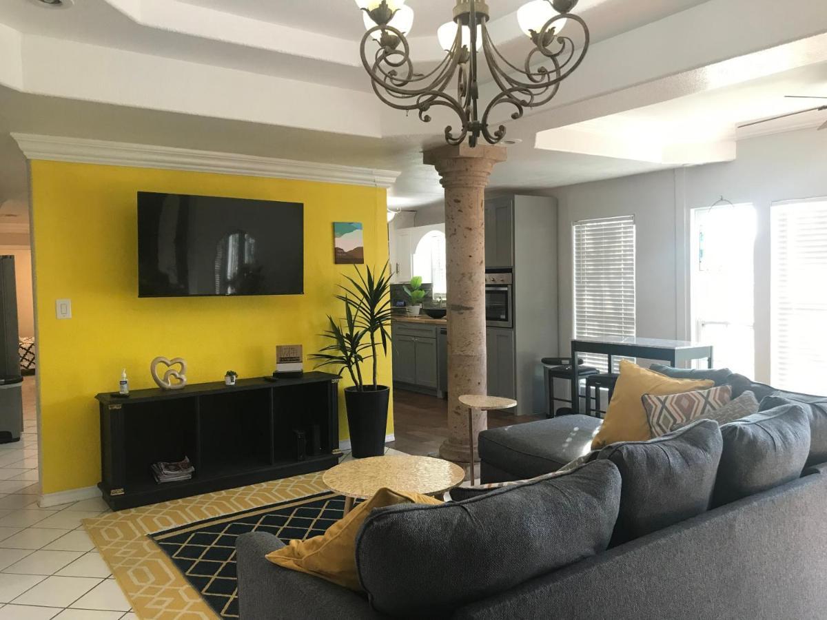 Cheerful 4 Bedroom Home With Pool And Bbq Area With 5Th Bedroom Option Brownsville Exterior photo
